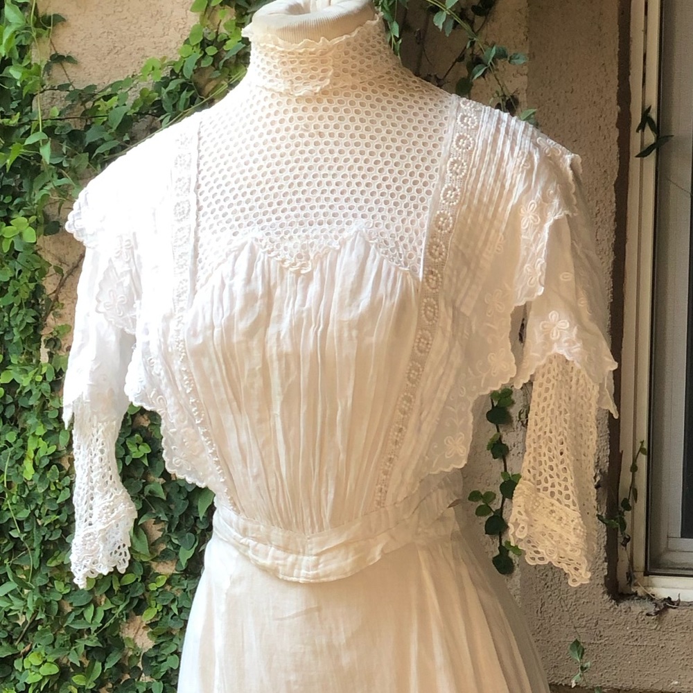 Antique Edwardian White Cotton Bodice